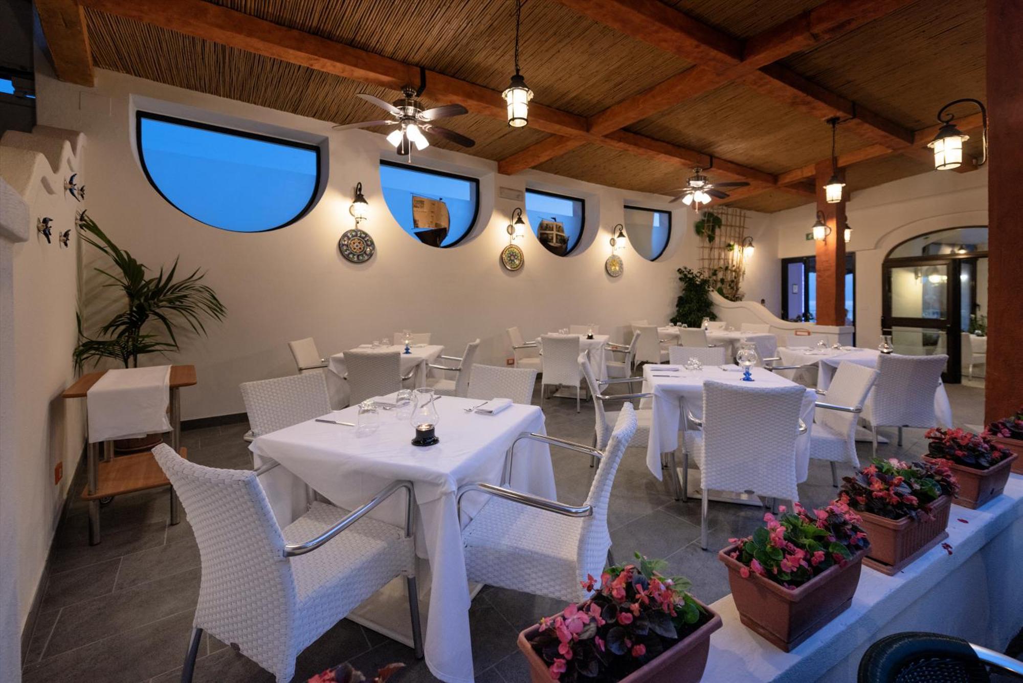 Hotel Villa Sirena Sant'Angelo  Bagian luar foto