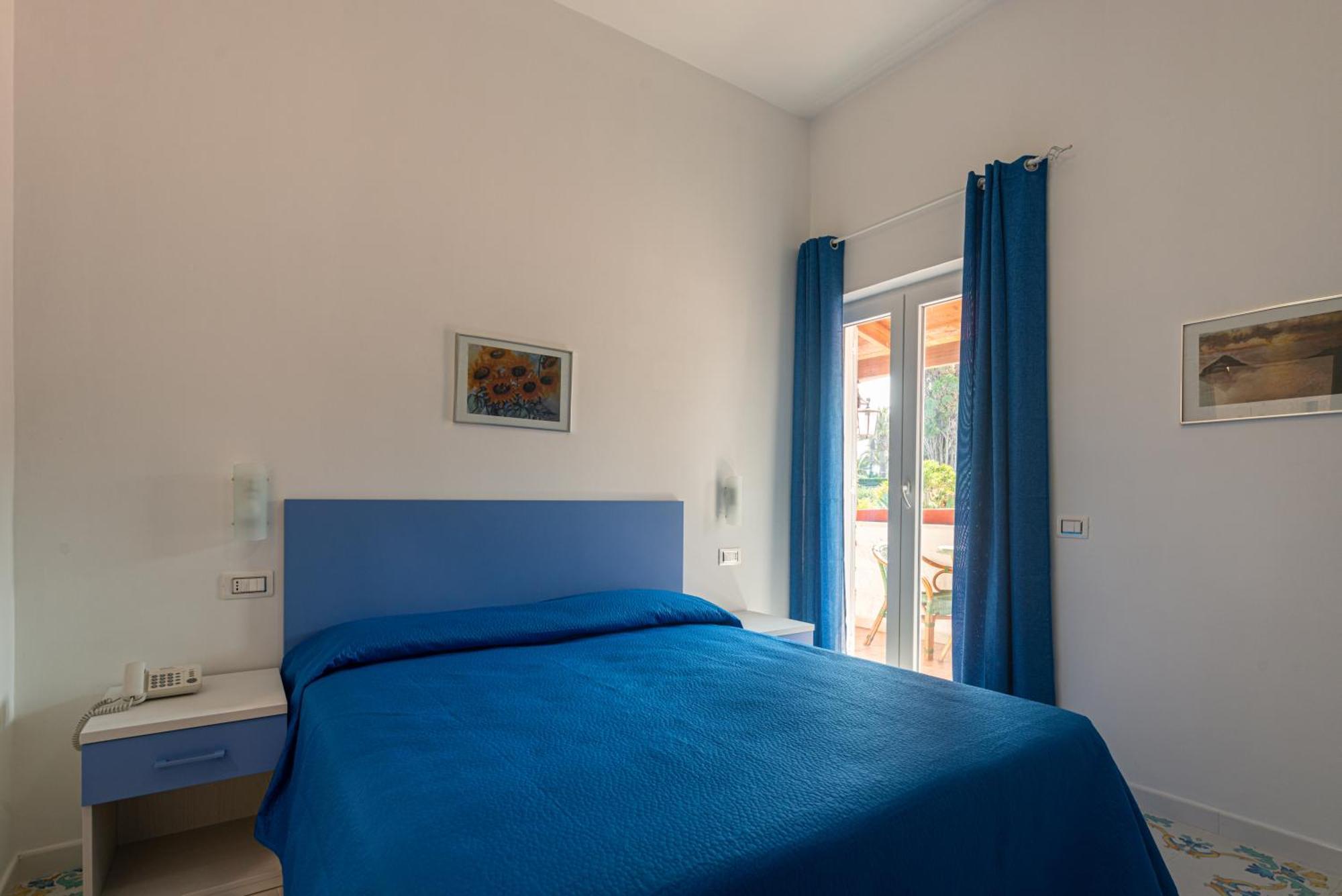 Hotel Villa Sirena Sant'Angelo  Bagian luar foto