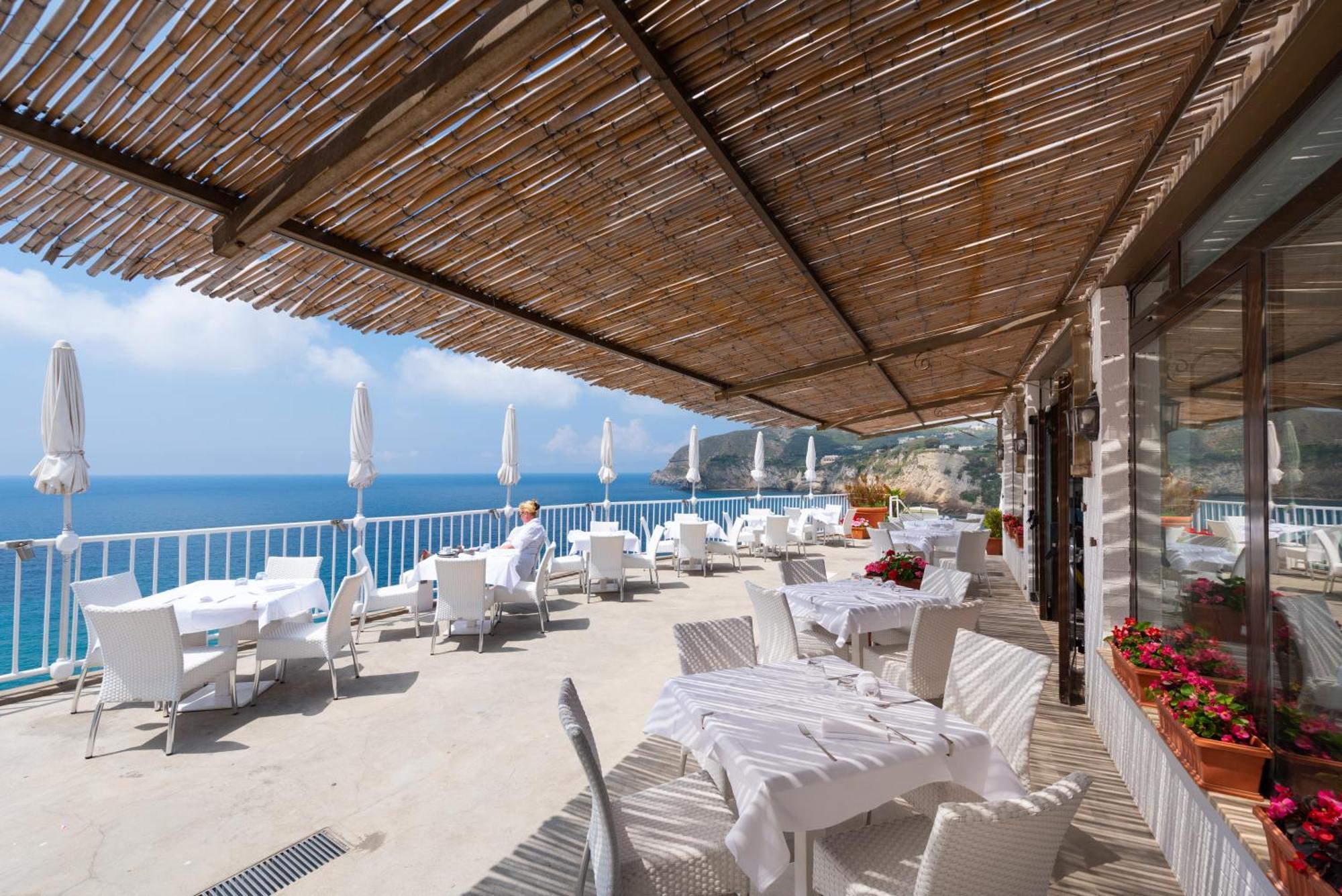 Hotel Villa Sirena Sant'Angelo  Bagian luar foto