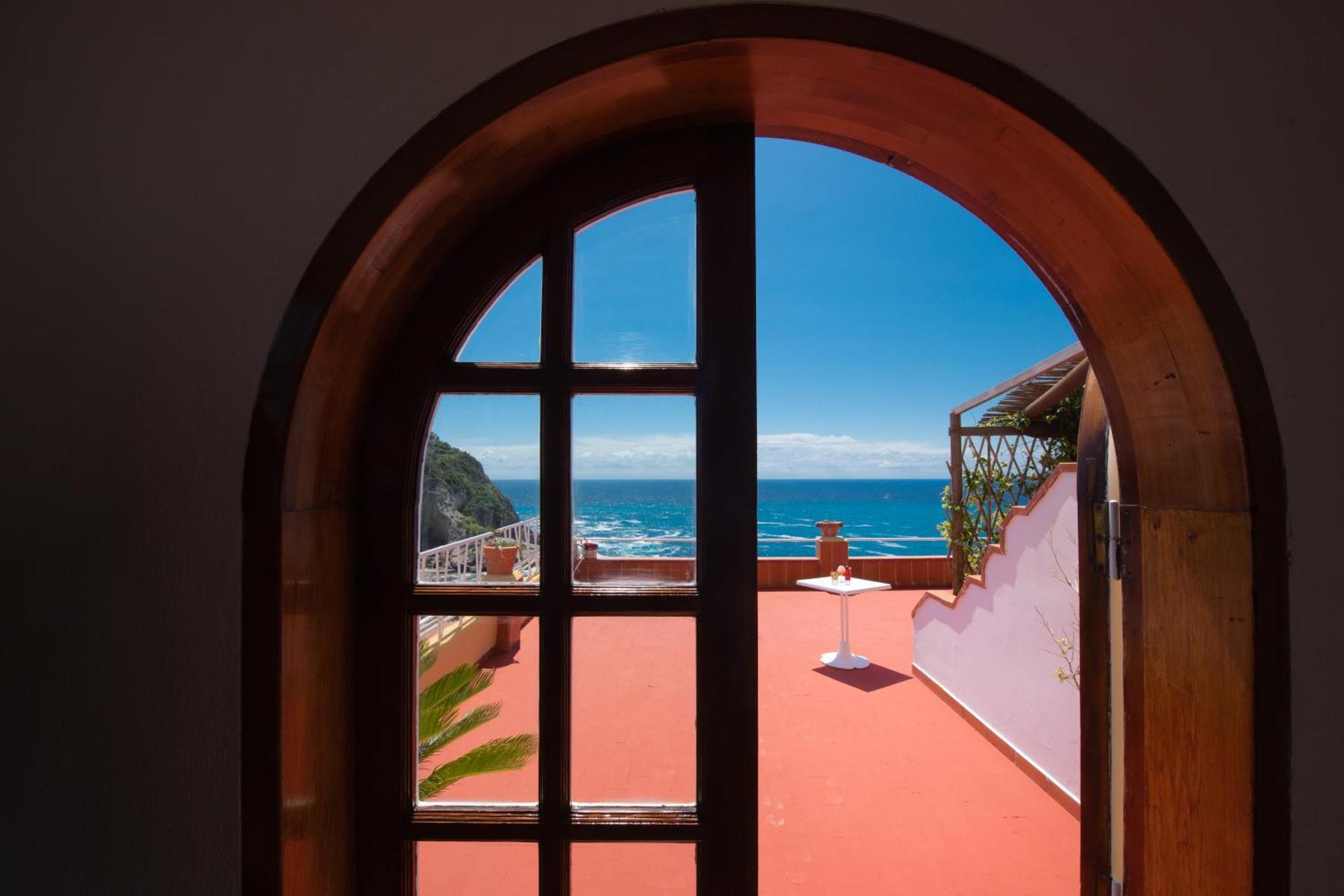 Hotel Villa Sirena Sant'Angelo  Bagian luar foto