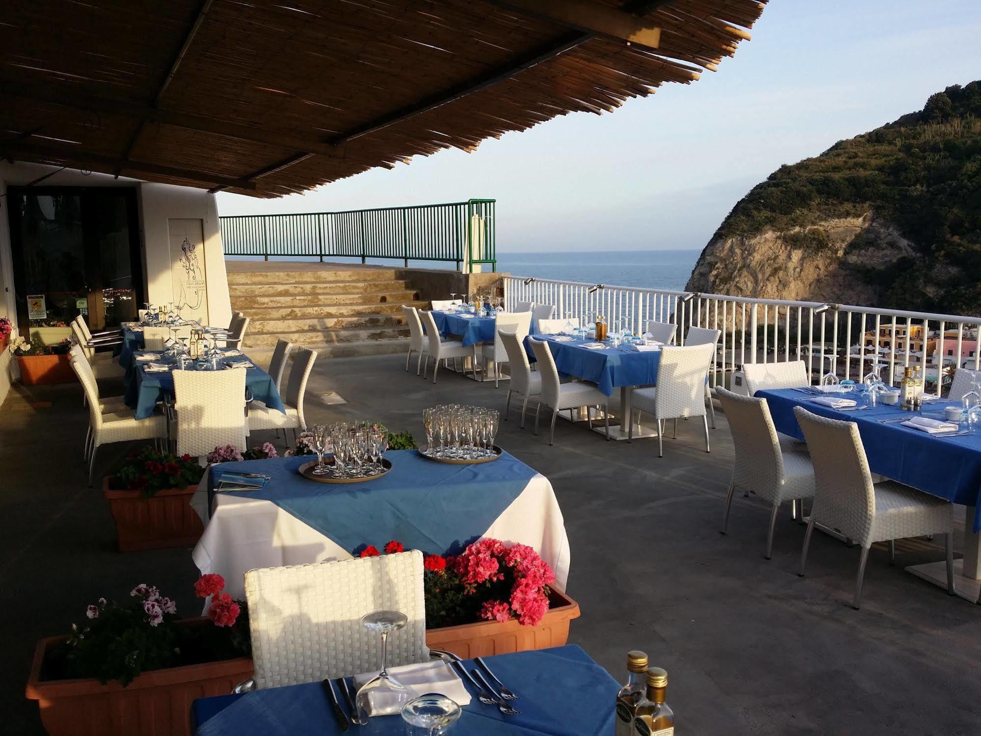 Hotel Villa Sirena Sant'Angelo  Bagian luar foto